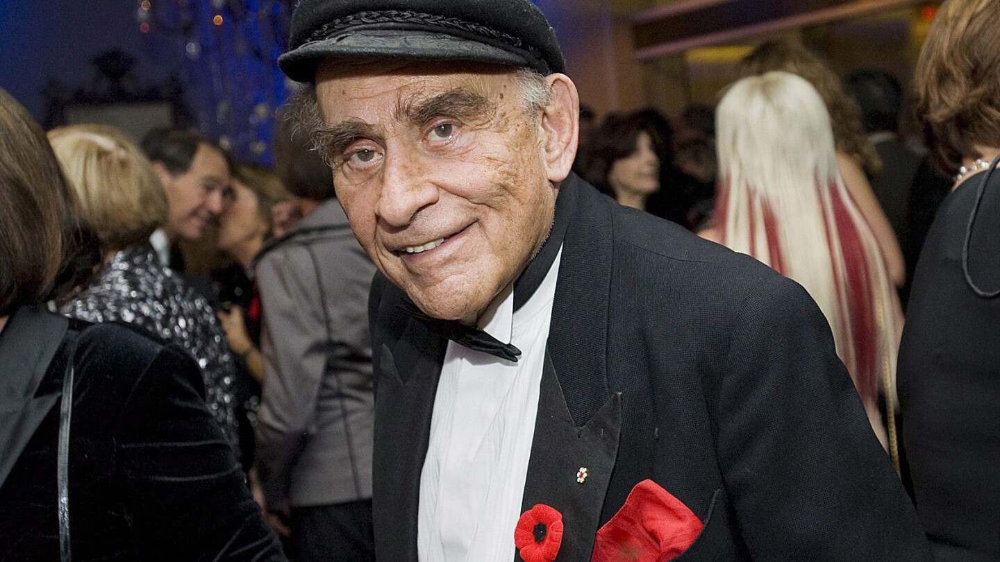 Canadian journalist and author Peter C. Newman dies at 94-ZoomTech News