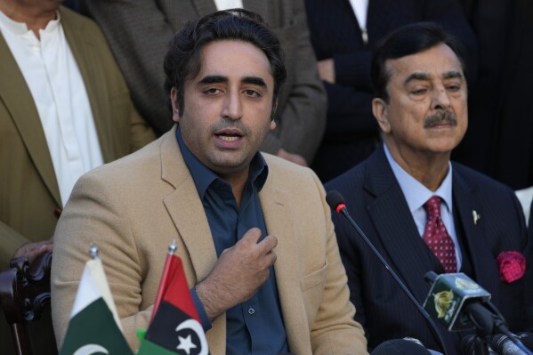 Bilawal-Bhutto Zardari, left, Chairman of Pakistan People's Party speaks during a press conference regarding parliamentary elections, in Islamabad, Pakistan, Tuesday, Feb. 13, 2024. The main political rival of ex-Pakistani premier Imran Khan challenged him Tuesday to form a government if he had the support of the majority of newly elected lawmakers. The challenge by Shehbaz Sharif, who heads the Pakistan Muslim League party, follows national elections that showed candidates backed by Khan's Pakistan Tehreek-e-Insaf party won the most parliamentary seats but not enough to form a government alone. (AP Photo/Anjum Naveed)