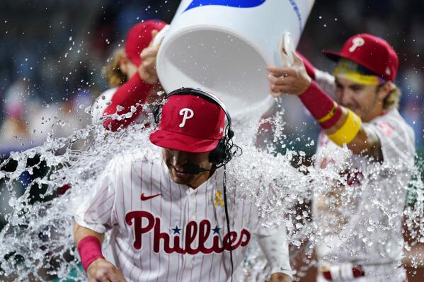 MLB Wild Card: Phillies win behind Edmundo Sosa and Bailey Falter