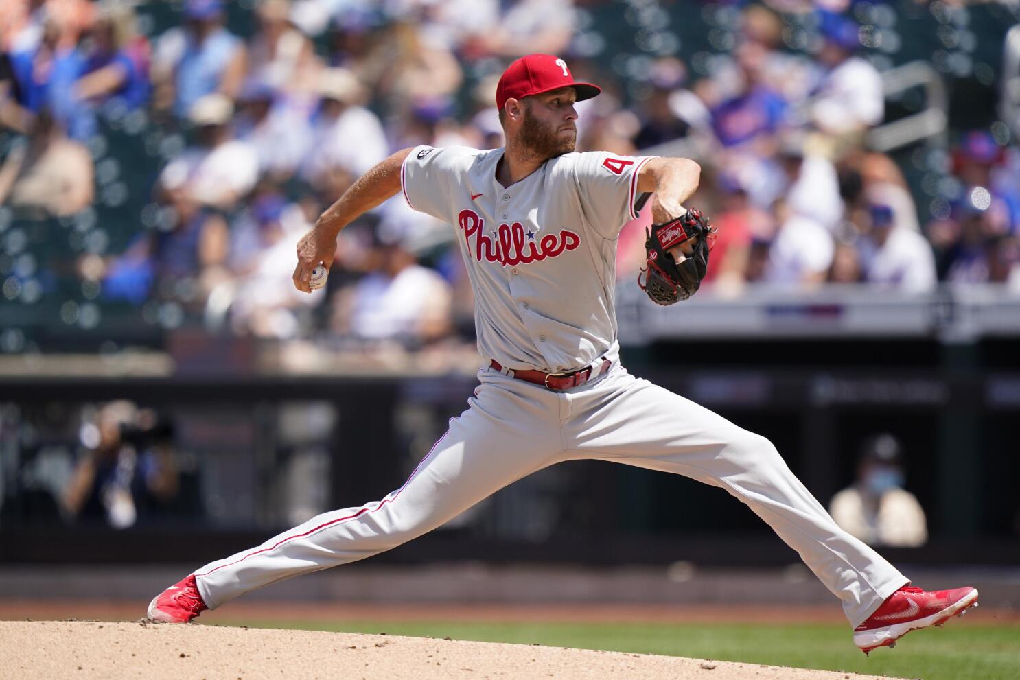 Phillies take advantage of Mets' mistakes for narrow win