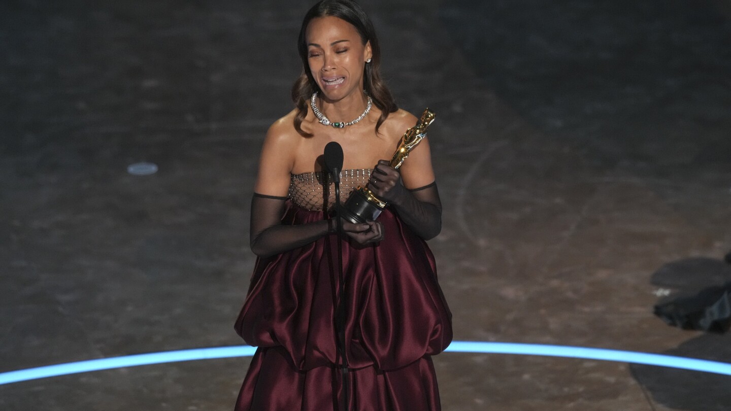 Zoe Saldaña’s Oscar reminds Dominicans of the first time they won Miss Universe