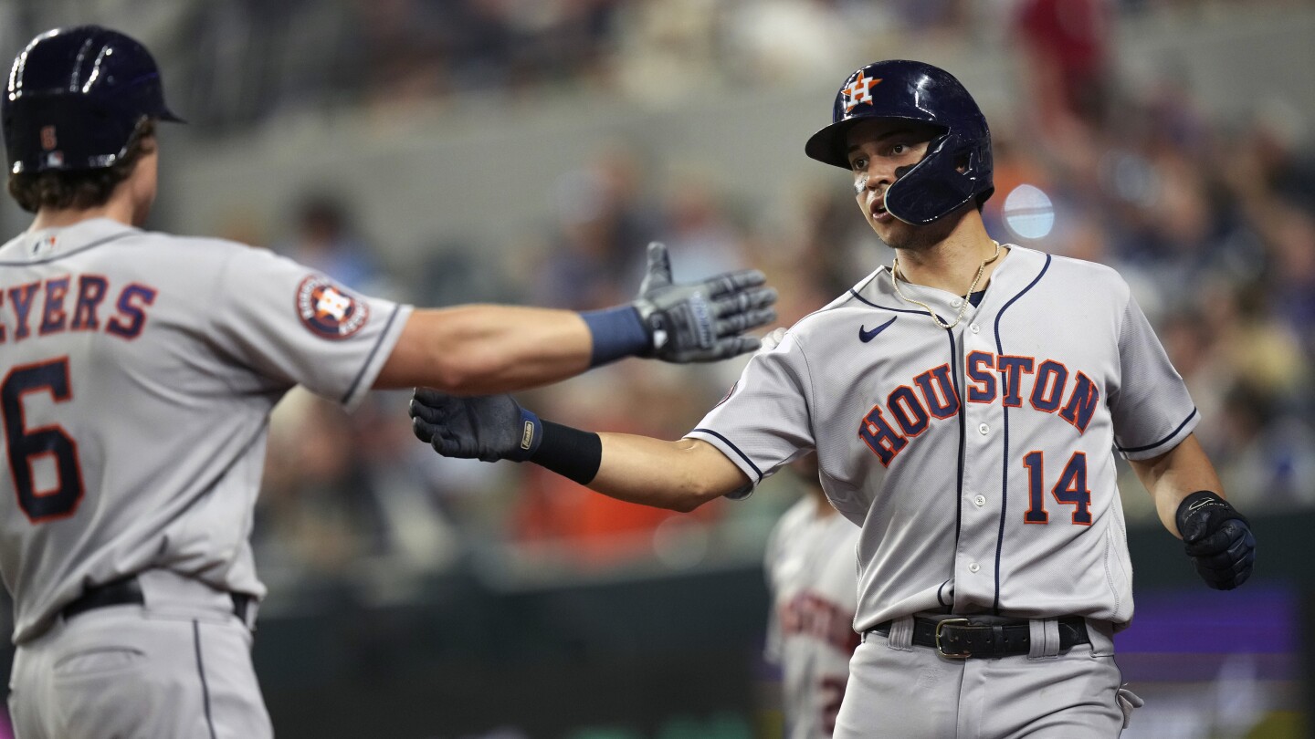 Bruce Bochy's Texas Rangers beat his former Giants again, 9-3