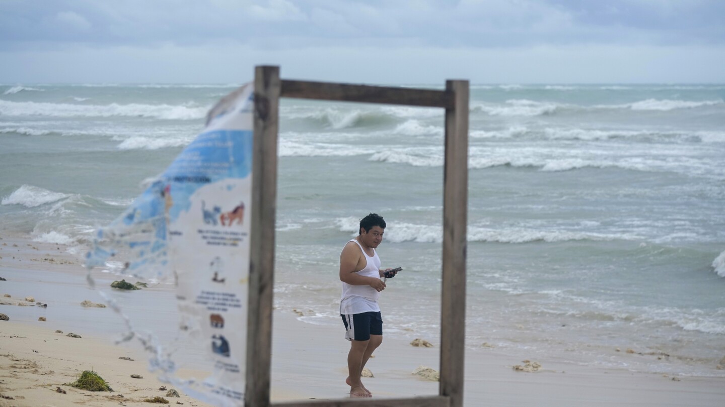 Beryl hits Mexico's Yucatan Peninsula. Texas authorities urge coastal residents to prepare