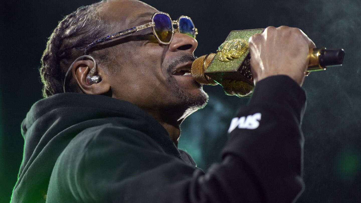 Arizona Bowl Sponsored by Snoop Dogg