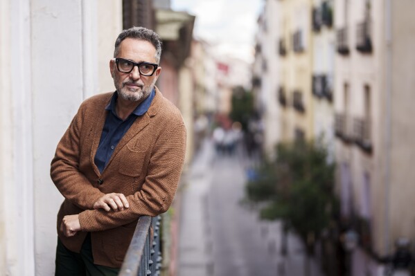 Uruguayan singer Jorge Drexler poses during an interview with The Associated Press in Madrid, Spain, Wednesday, April 3, 2024. (AP Photo/Manu Fernandez)