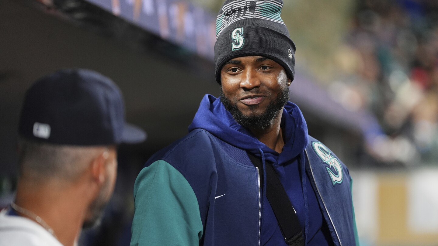 Polanco's 2-run single gives Seattle a 4-3 win over Houston