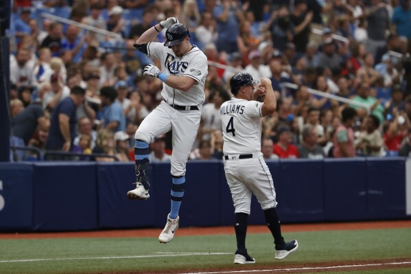 Photo: Cleveland Guardians v Tampa Bay Rays in St. Petersburg