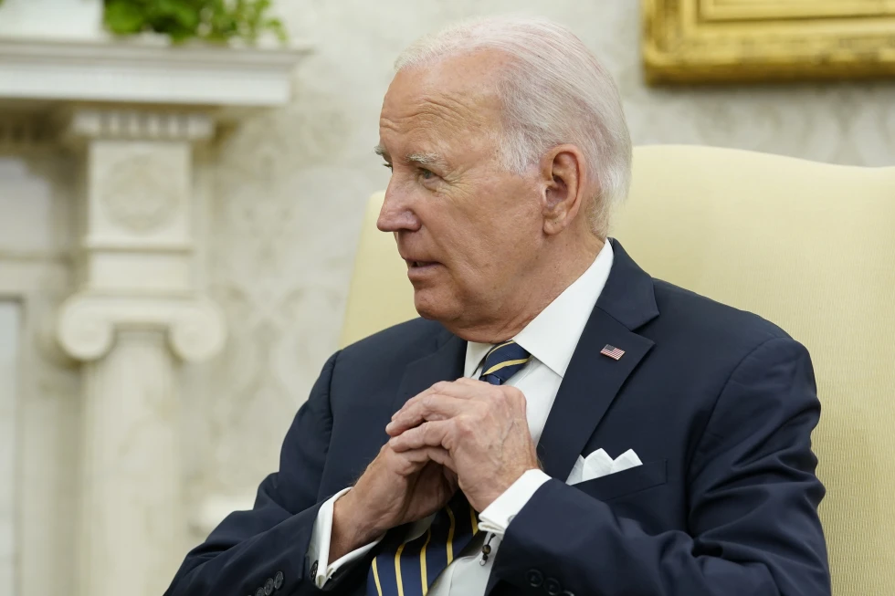 Biden’s White House is taking on corporate mergers, landlord junk fees and food prices (apnews.com)