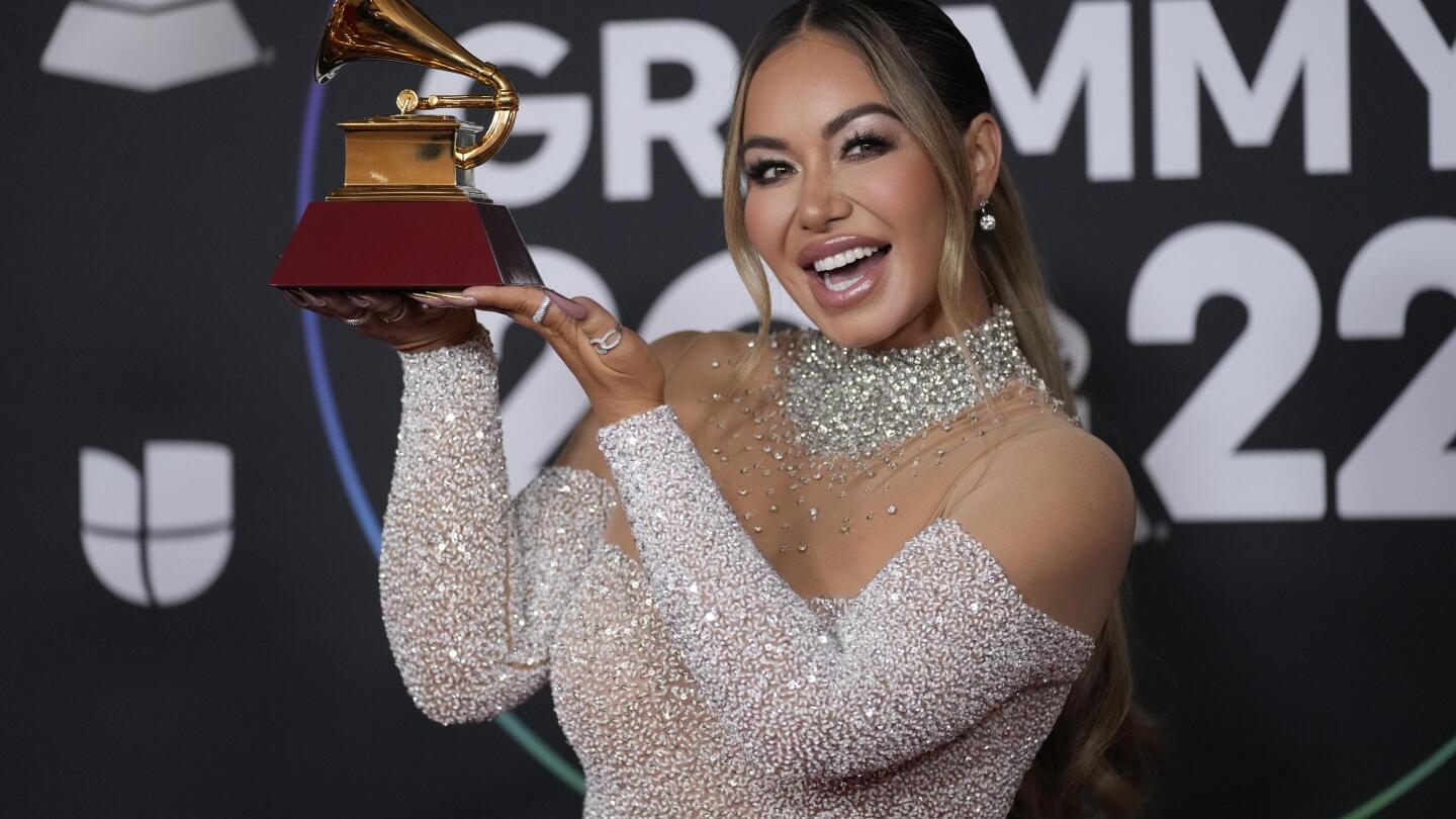 Chiquis festeja primera nominación al Grammy AP News