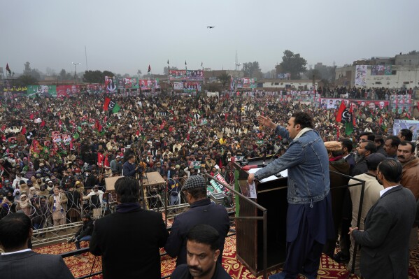 Bilawal Bhutto Zardari, right, Chairman of Pakistan People's Party addresses supporters at a election campaign rally, in Bhalwal, Pakistan, Wednesday, Jan. 24,2024. (AP Photo/Anjum Naveed)