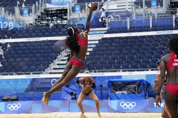 Canada's Wilkerson, Humana-Paredes improve to 2-0 at beach volleyball  worlds