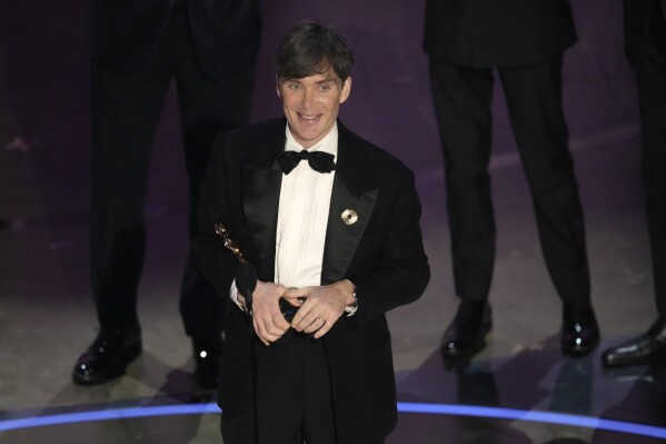 Cillian Murphy accepts the award for best performance by an actor in a leading role for 