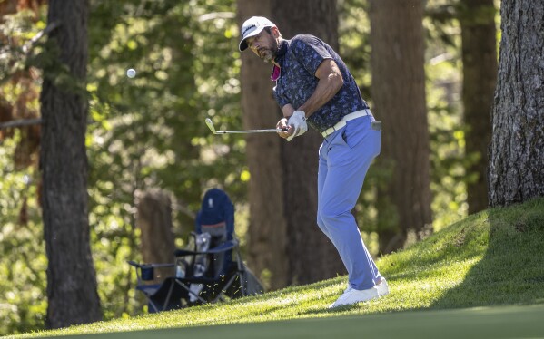 Stephen Curry leads the American Century Championship celebrity