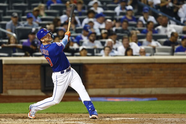 Alonso homers, Mets lose