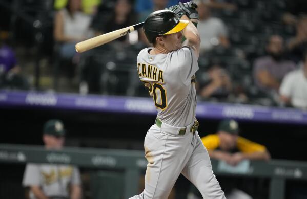 Mark Canha walks it off for Athletics in 11th