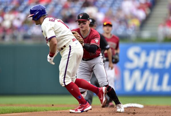 Phillies trade SS Freddy Galvis to Padres
