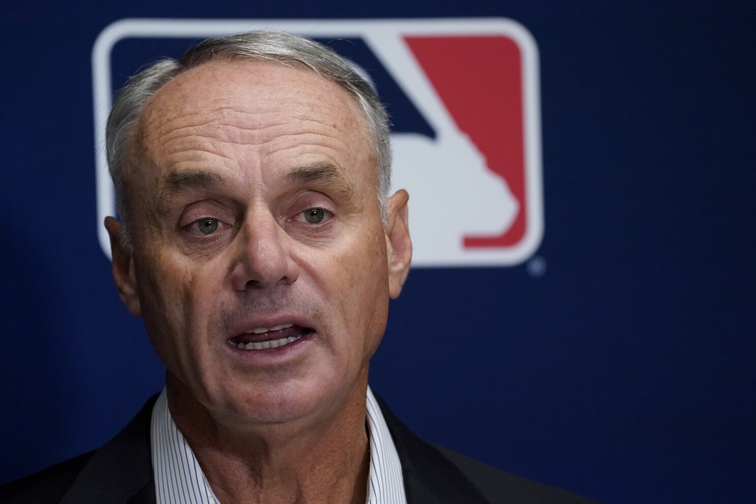 Rob Manfred says granting sign-stealing Astros immunity was 'maybe not my best decision ever' | AP News