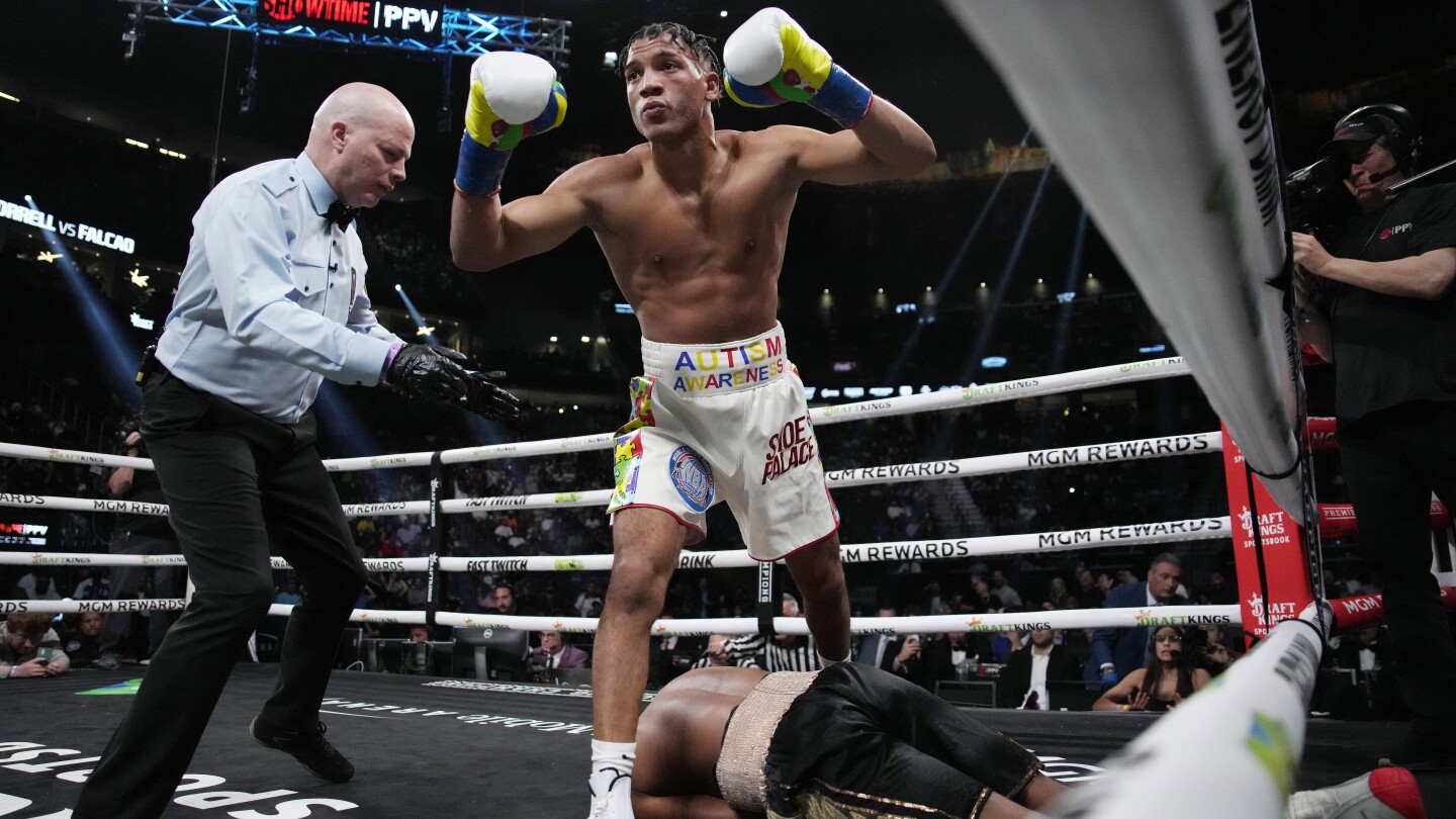 Benavidez, Morrell Clash for Unbeaten Records, Titles Saturday