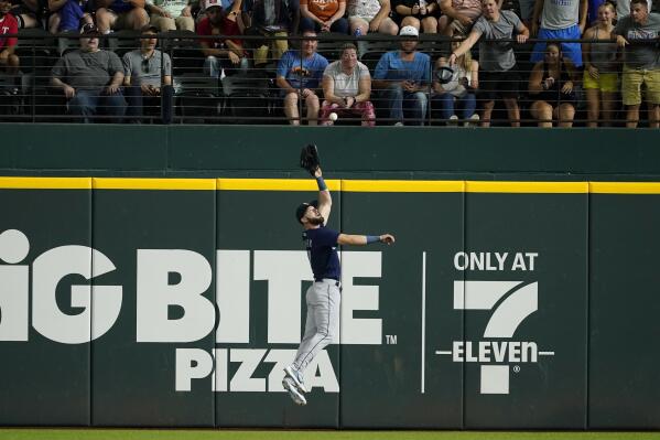 Mariners stars Julio Rodriguez, Ty France vocal after taking 14