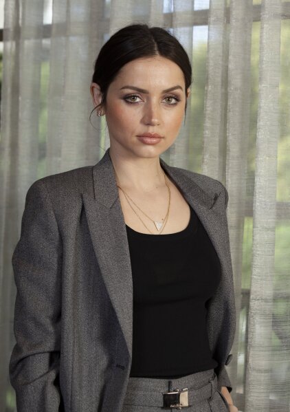 Knives Out's Ana de Armas on upcoming Bond film and her career — Hashtag  Legend