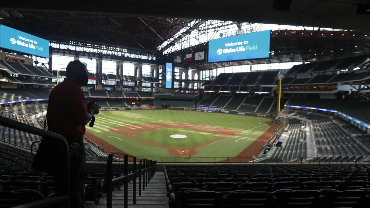 Joey Gallo on workouts at Globe Life Field