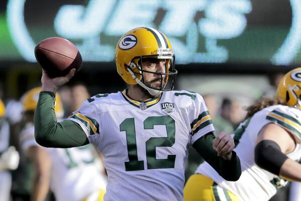 Aaron Rodgers is playing quarterback like it has never been played