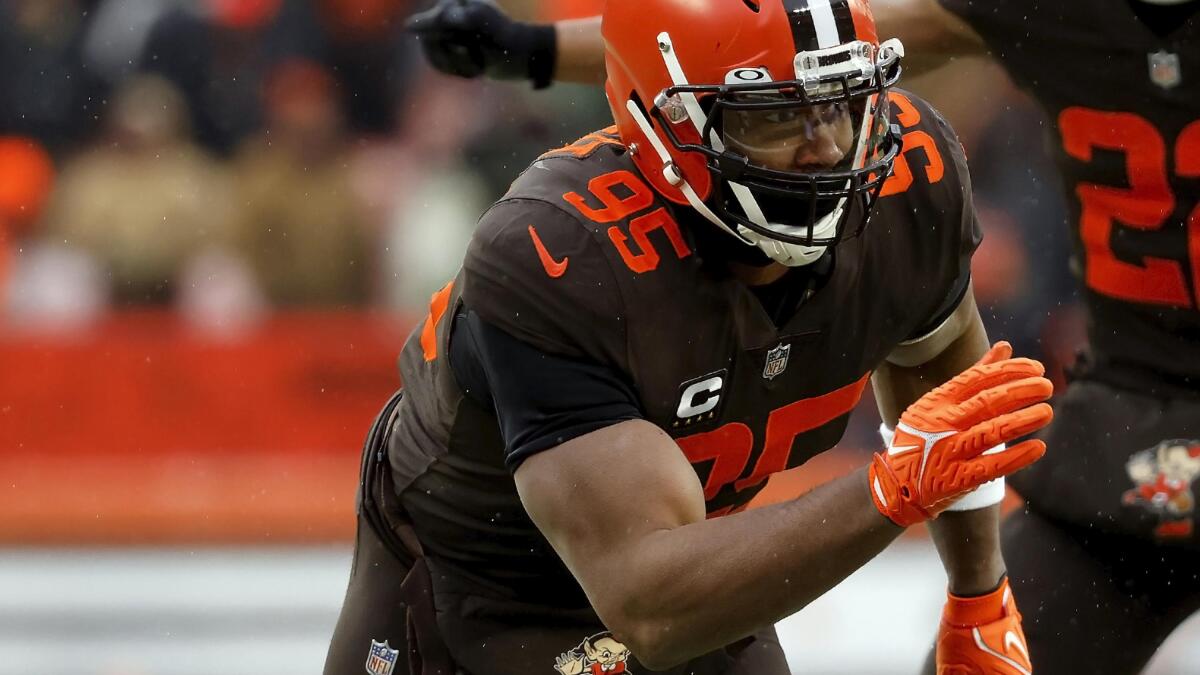Browns star Garrett respects decision to bench him 3 plays - The