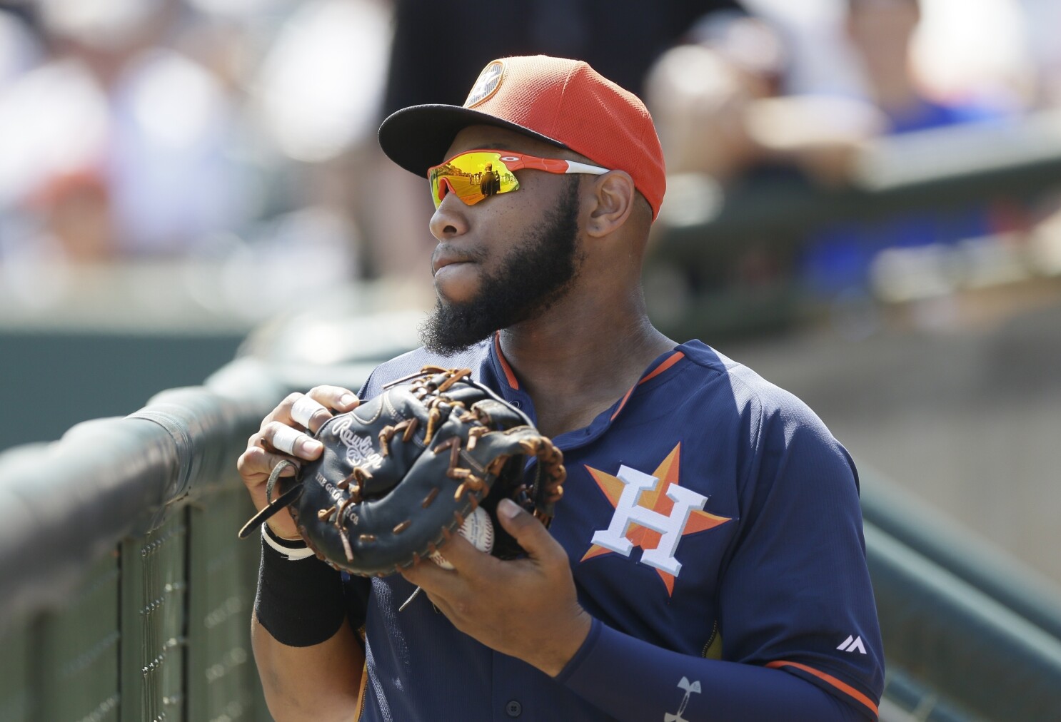 Astros' José Abreu has big spring game as he gets more at-bats