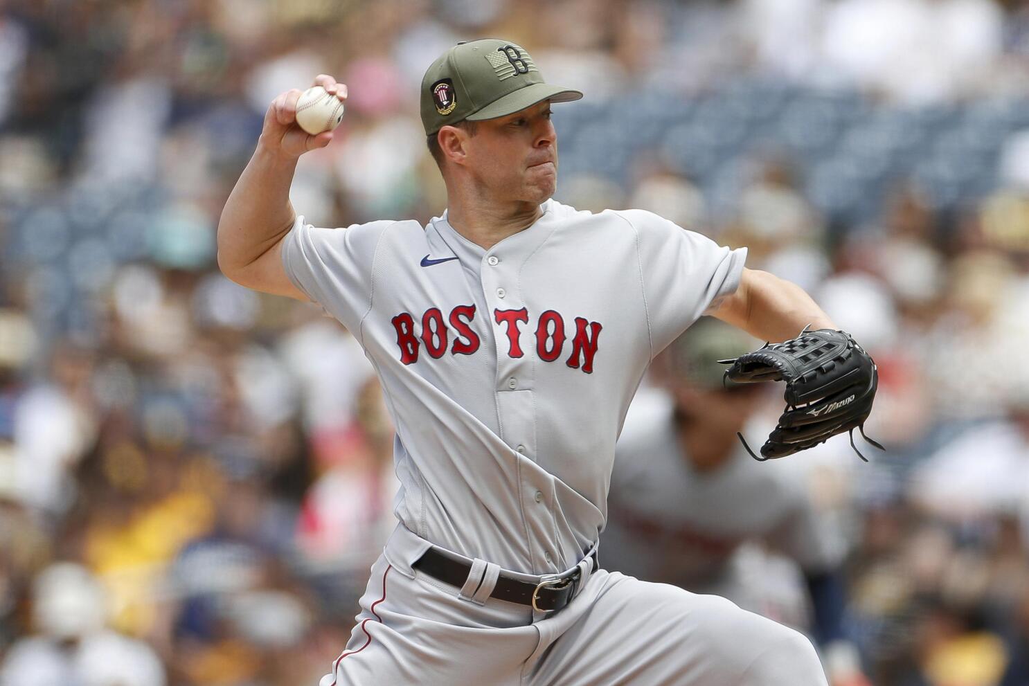 Red Sox moving former Cy Young winner to bullpen