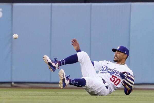 Dodgers' Mookie Betts to injured list with cracked right rib