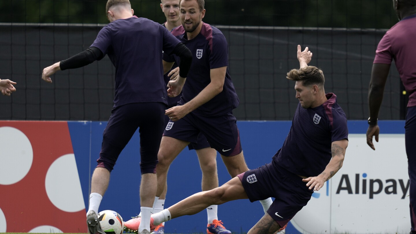 Tra le critiche per la scarsa prestazione in Coppa dei Campioni, l’Inghilterra affronta la Slovacchia