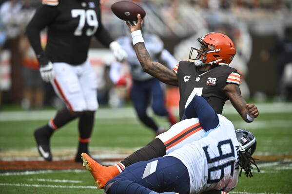 Browns QB Deshaun Watson is questionable to play against the Ravens amid  shoulder soreness