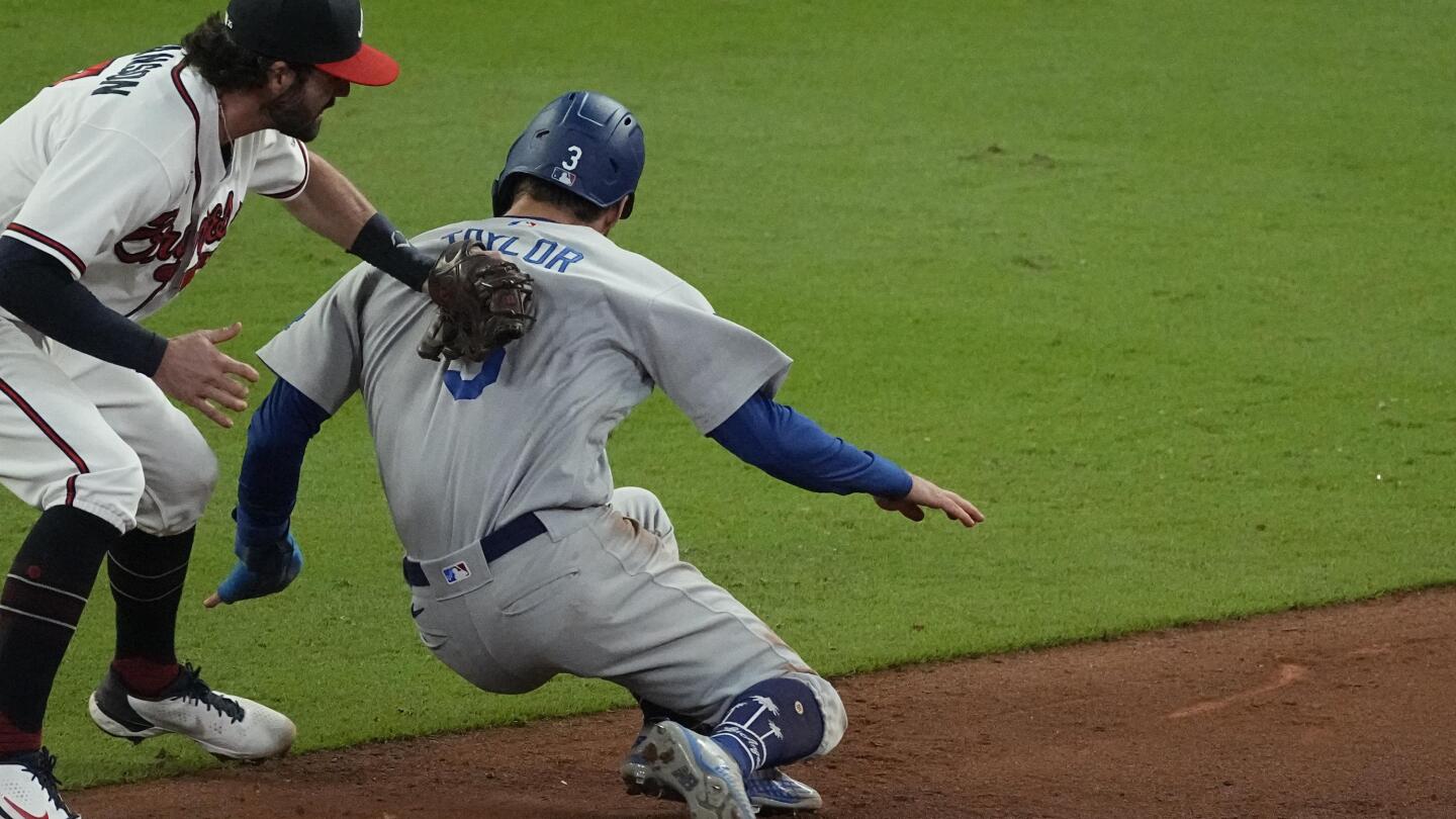 Dodgers-Braves: Chris Taylor's blunder costs L.A. in NLCS Game 1