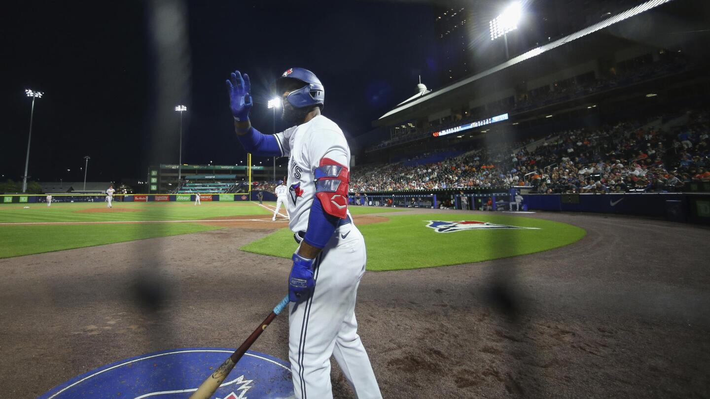 Starlin Castro's son Starlin Castro Jr