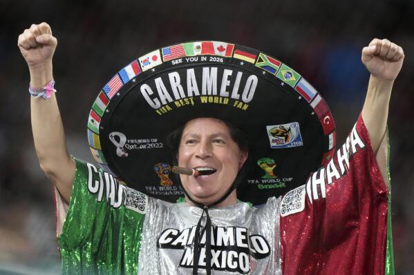 Mexican, American and Mexican American fans celebrate at World Baseball  Classic