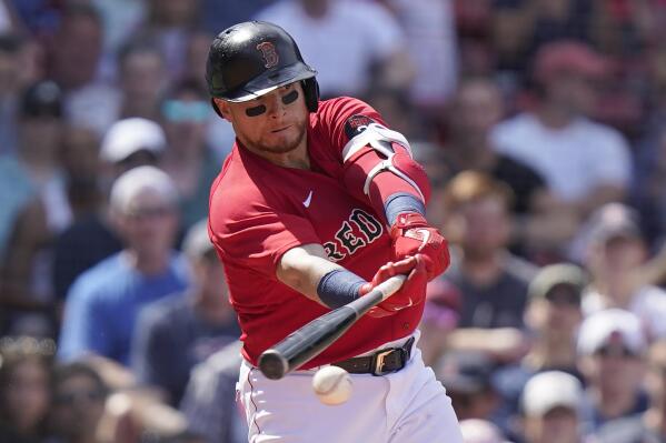 J.D. Martinez hits two homers as Red Sox win season finale