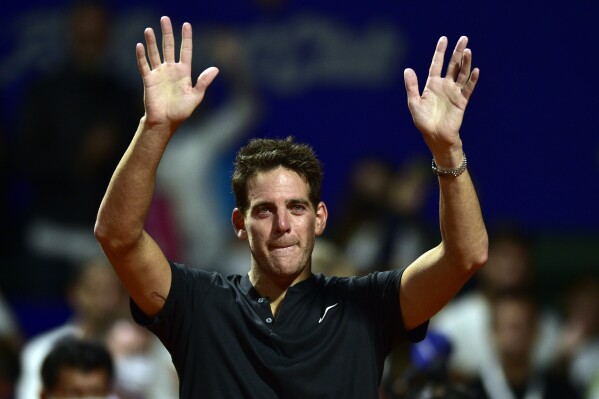 FILE - Juan Martin Del Potro waves to fans after losing to Federico Delbonis 6-3, 6-1, at the end of an Argentina Open tennis match at Guillermo Vilas Stadium in Buenos Aires, Argentina Tuesday, Feb. 8, 2022. Del Potro decided his body wasn't ready for a comeback at the U.S. Open. The 2009 champion wrote Wednesday, Aug. 16, 2023, in a social media post that he wasn't healthy enough to make the return he coveted. (AP Photo/Gustavo Garello, File)
