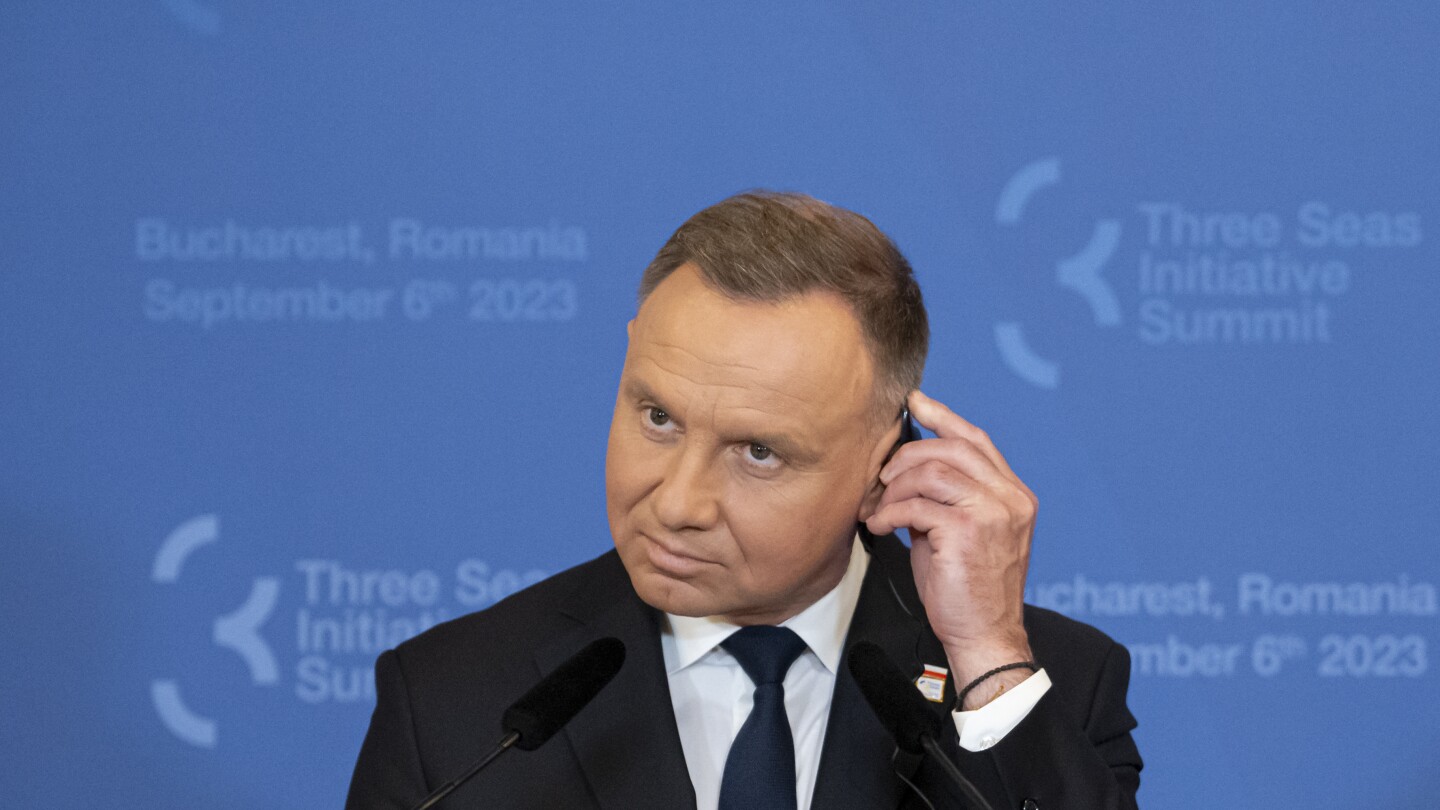 Urzędnik zaleca prezydentowi Polski sprawdzenie bezpieczeństwa mediów społecznościowych po dziwnym tweecie z prywatnego konta