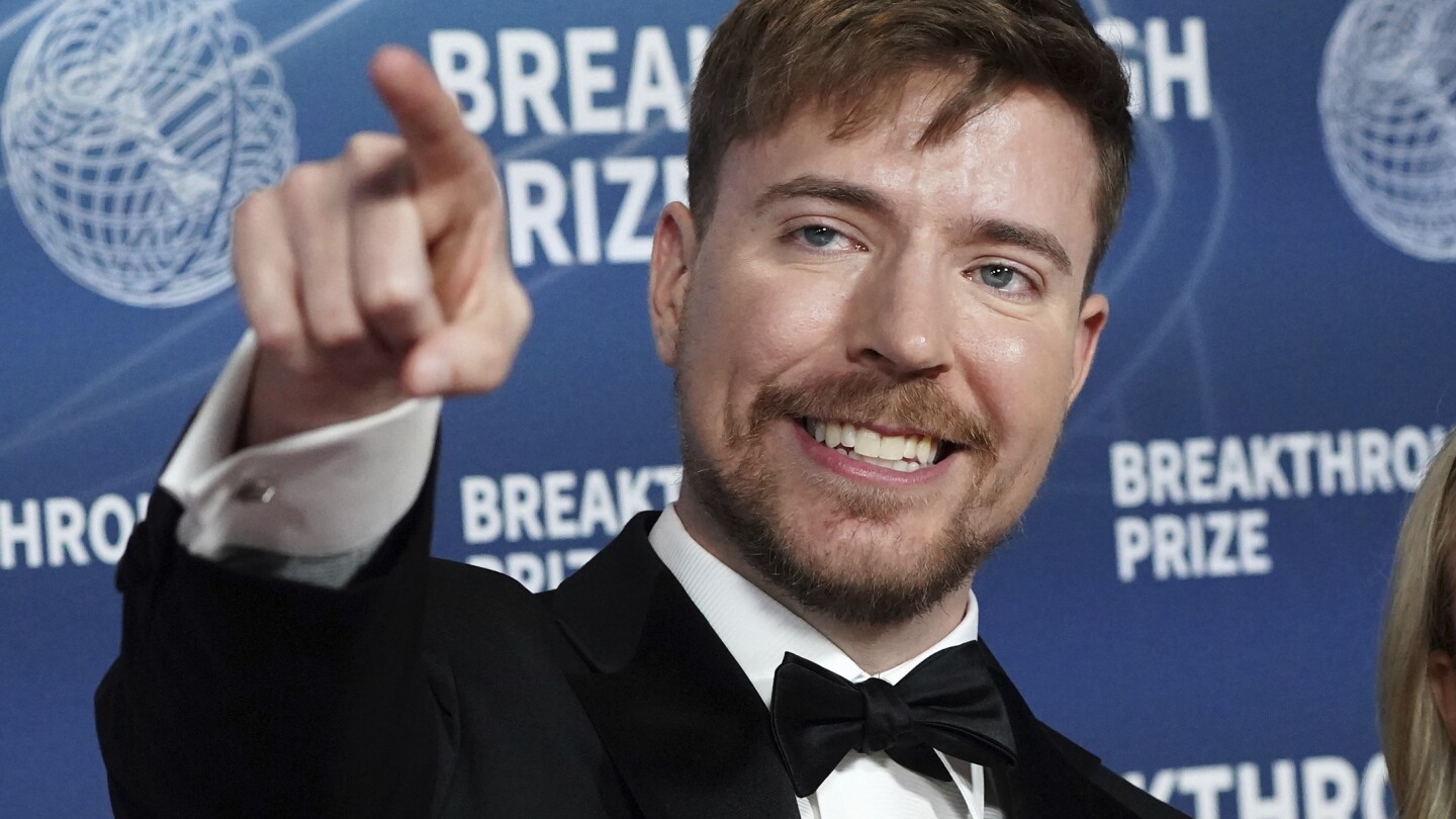 Mrbeast има за цел да събере милиони за своята благотворителна организация, като предлага опит през уикенда на шестцифрени донори 