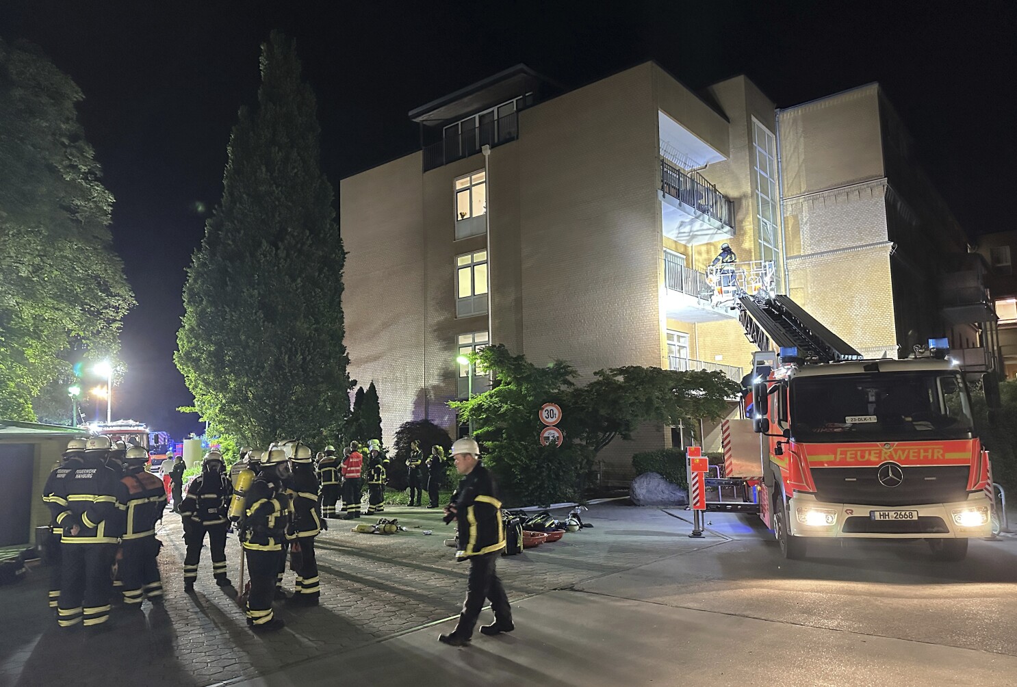 3 patients killed in a fire at a hospital in Germany