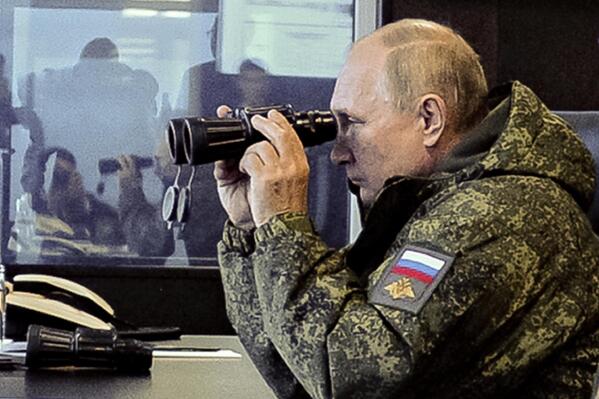 Putin attends joint military drills with China, others | AP News