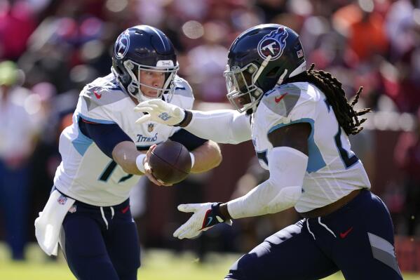 Titans reach early bye banged-up but leading AFC South