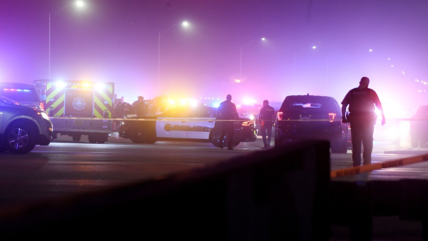 Съюз: 4 полицаи от Флорида са обвинени за престрелка през 2019 г., при която са убити шофьор на UPS и минувач