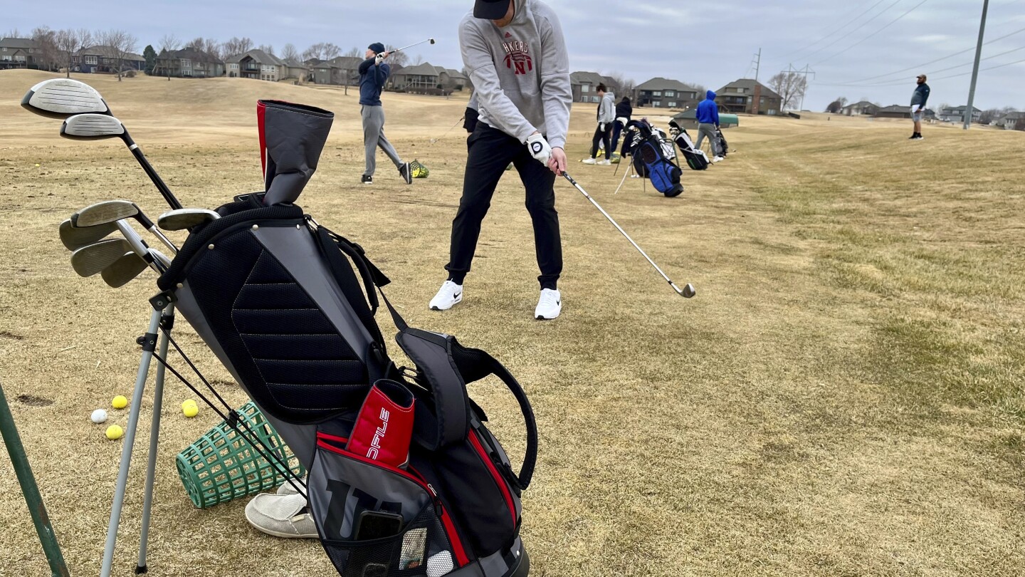 Daylight saving time is coming and the golf industry can’t wait