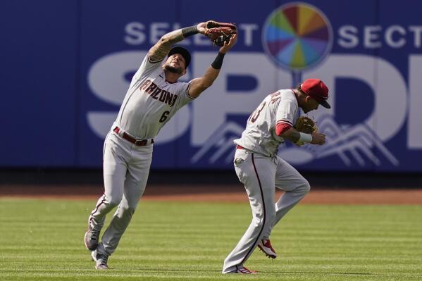 Alcantara homers, D-Backs finally beat Mets in New York