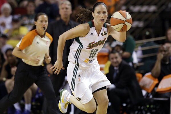 Seattle Storm's Sue Bird in action against the Los Angeles Sparks in a WNBA basketball game Saturday, June 6, 2015, in Seattle. (AP Photo/Elaine Thompson, File)