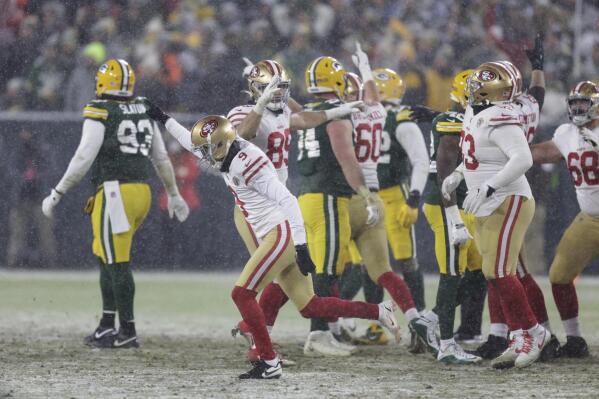 San Francisco 49ers' Robbie Gould reacts after making the game-winning fieldgoal during the second half of an NFC divisional playoff NFL football game against the Green Bay Packers Saturday, Jan. 22, 2022, in Green Bay, Wis. The 49ers won 13-10 to advance to the NFC Chasmpionship game. (AP Photo/Matt Ludtke)