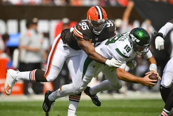 Browns' Garrett: Crash a 'wake-up' call, grateful to survive