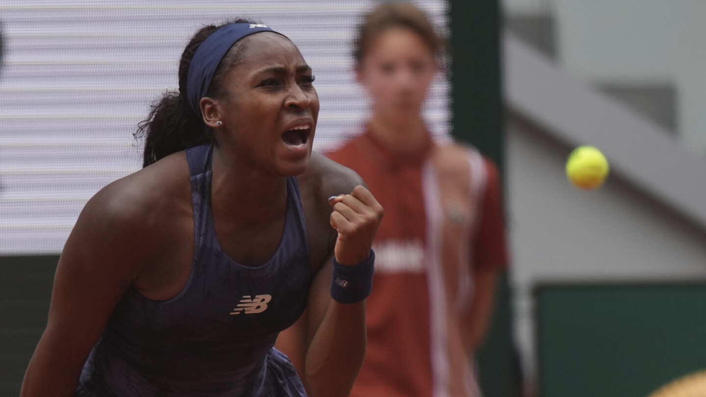 Открит френски: Coco Gauff достига четвъртфинали и шеги с Франсис Тиафо за забравяне на ракети 