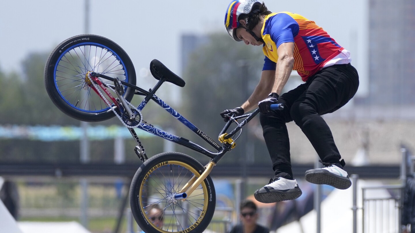 Sin medalla para deportistas venezolanos en BMX en Juegos Panamericanos: «Voy a incinerar la bicicleta»